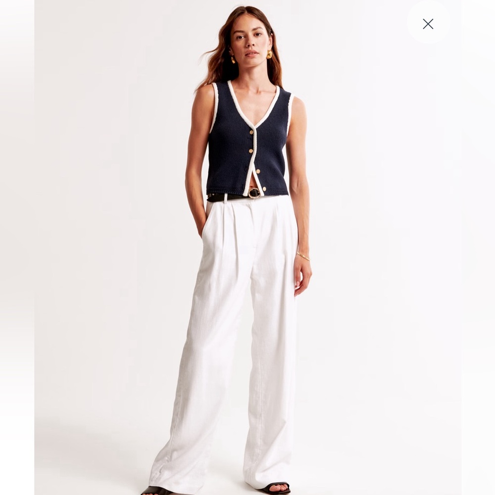 A&F Mara Button Up Sweater Vest